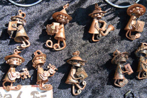 井の頭公園アートマーケッツ［松藤雷蔵］針金細工・銅人形が超面白い！